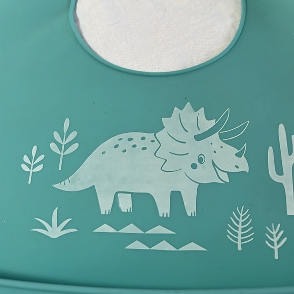 Silicone Bibs - Picture 5 of 5